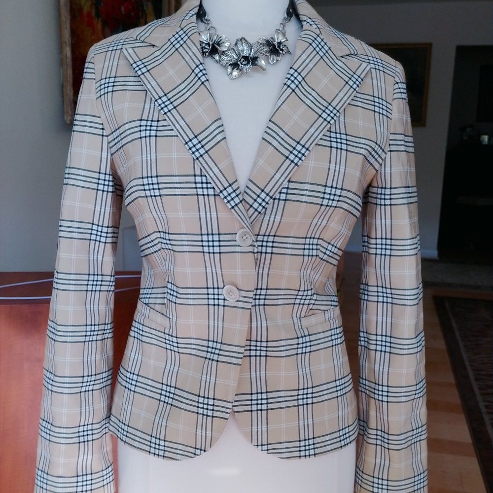 OGGI Designer's Jacket Blazer Fits sizes Small and 4-6 Boutique purchase - Picture 1 of 15